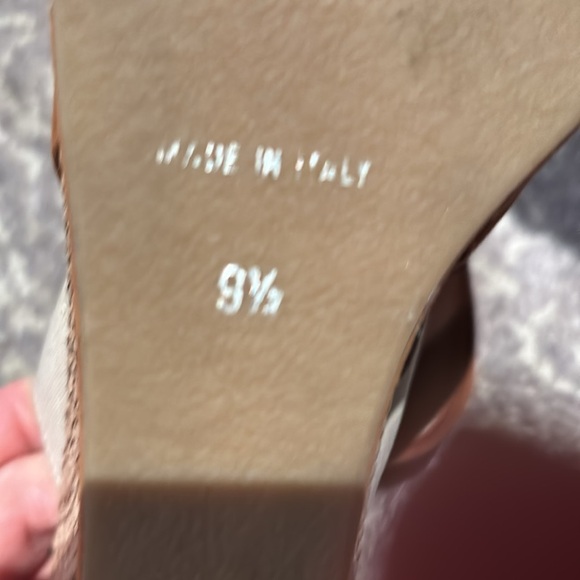 Aquatalia Brown suede platform wedge sandals in 9.5 - Picture 4 of 6